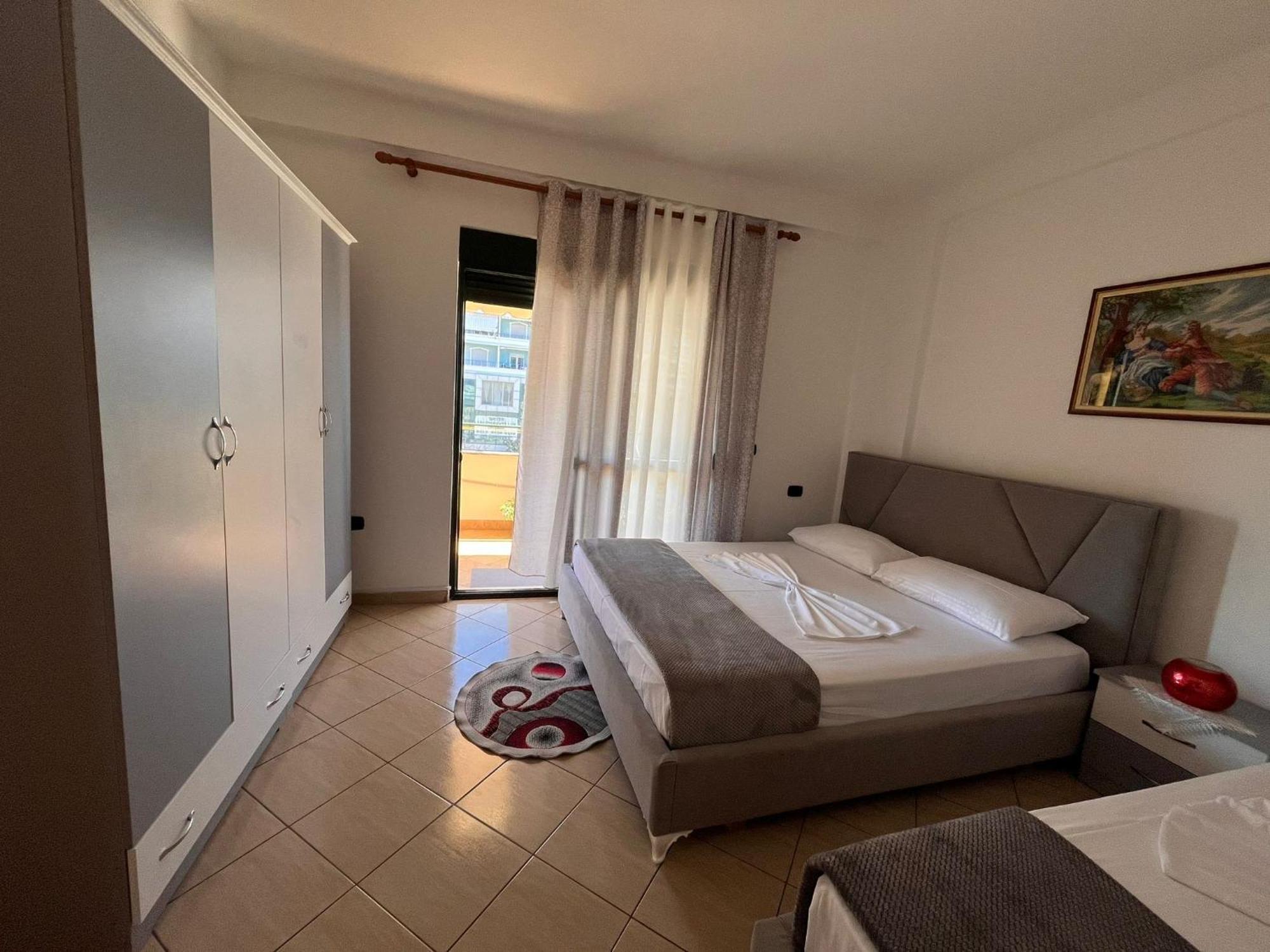 Apartamento Rikardo Apartament Vlorë Exterior foto