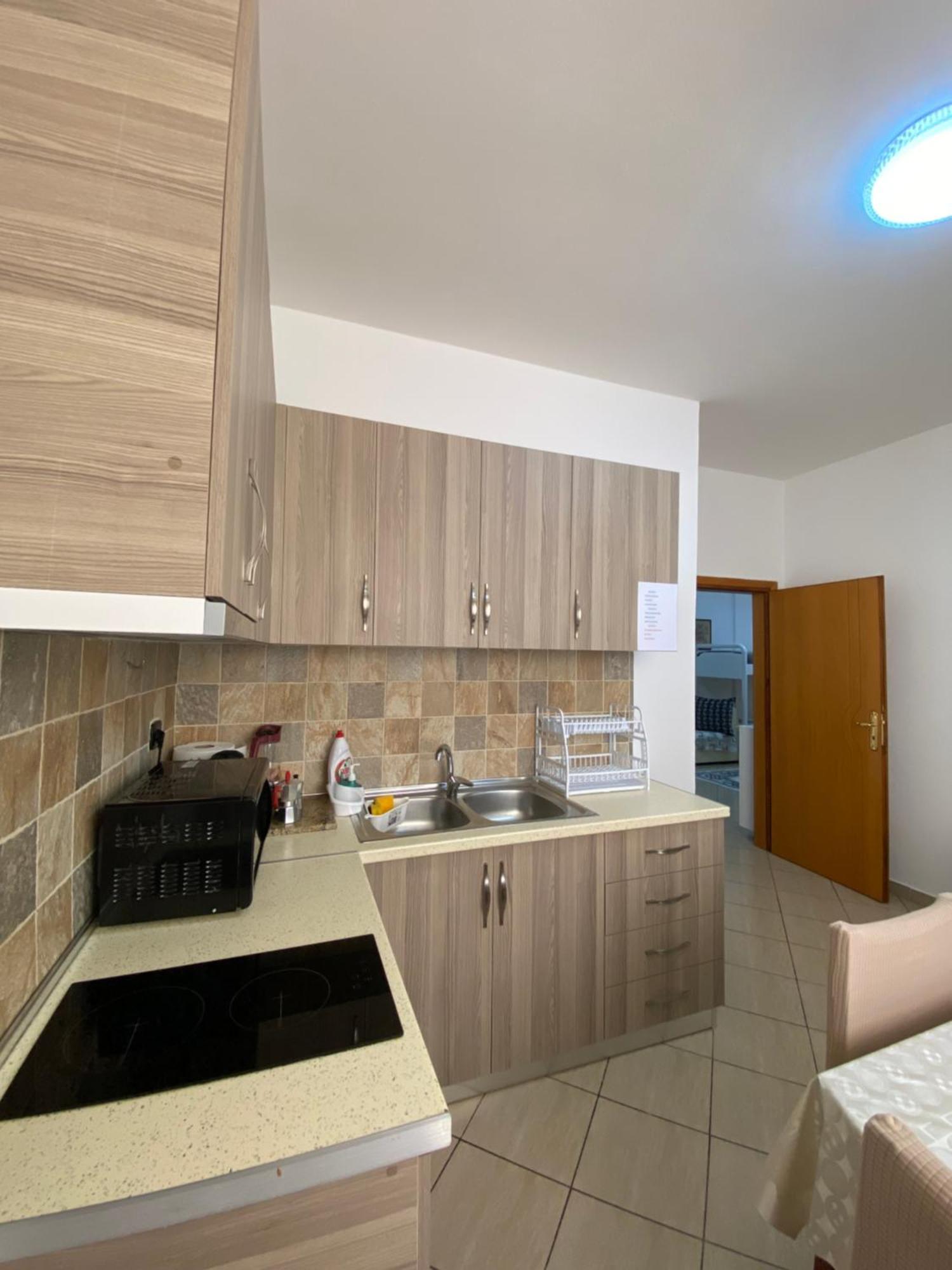 Apartamento Rikardo Apartament Vlorë Exterior foto