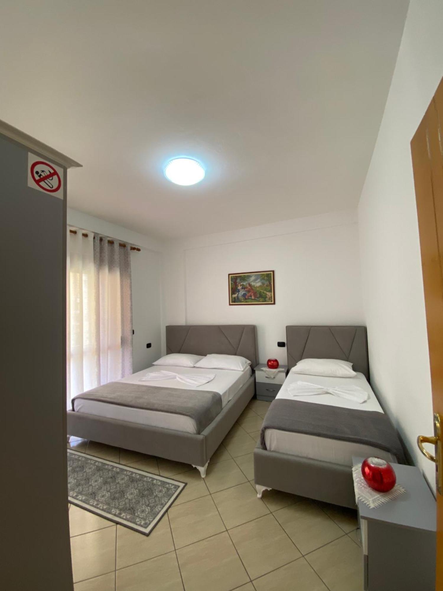 Apartamento Rikardo Apartament Vlorë Exterior foto